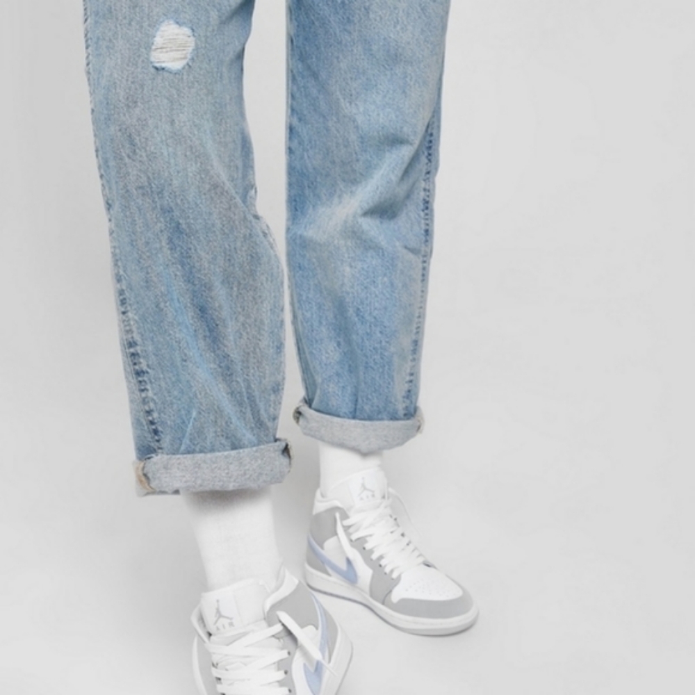 Levi's Loose Fit Overalls Light Wash Denim Jean Pants Jumpsuit - Picture 7 of 16